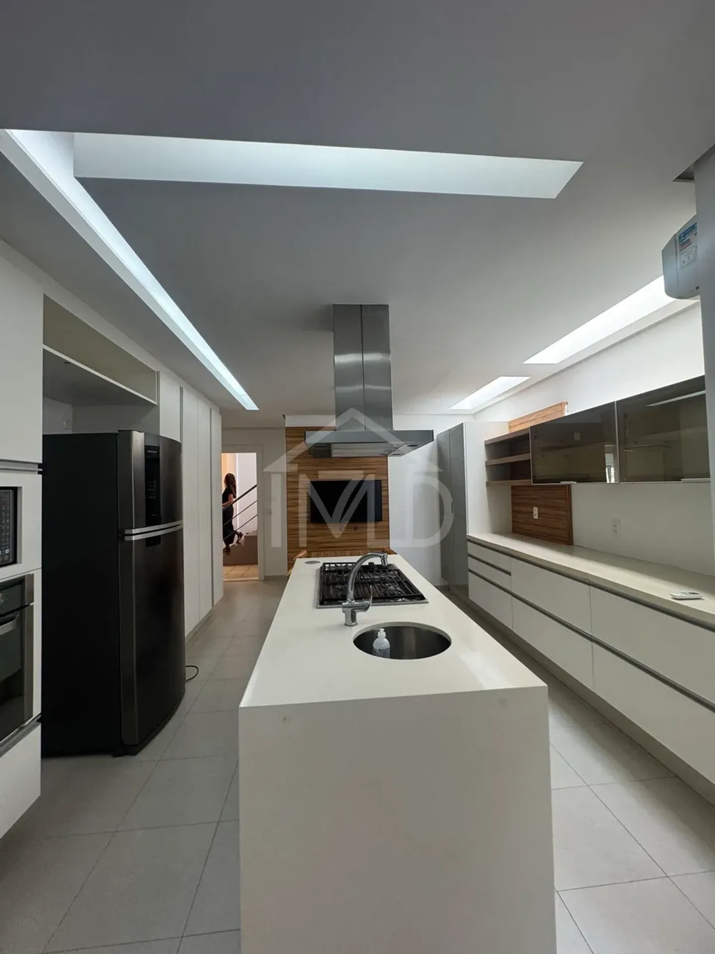Furnished house with 4 en-suite bedrooms and open kitchen — photo 6