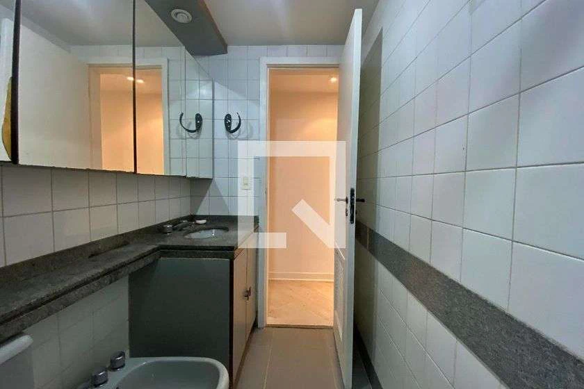 2-bedroom apartment with 103 m² and a balcony — photo 7