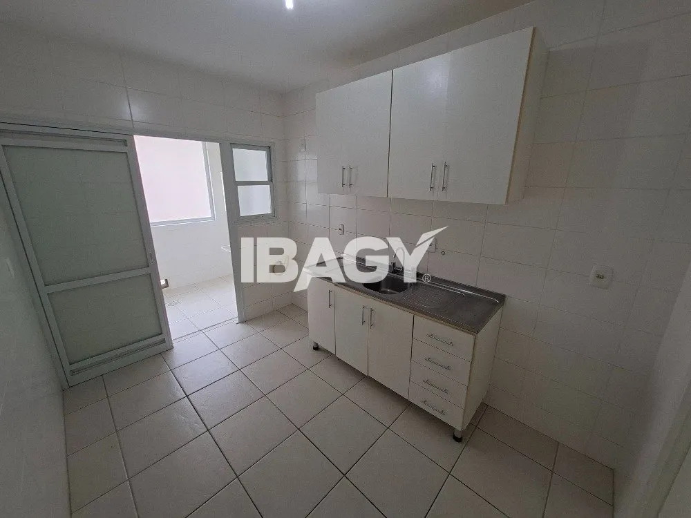 Квартира 124 м² с 2 спальнями и балконом — photo 2