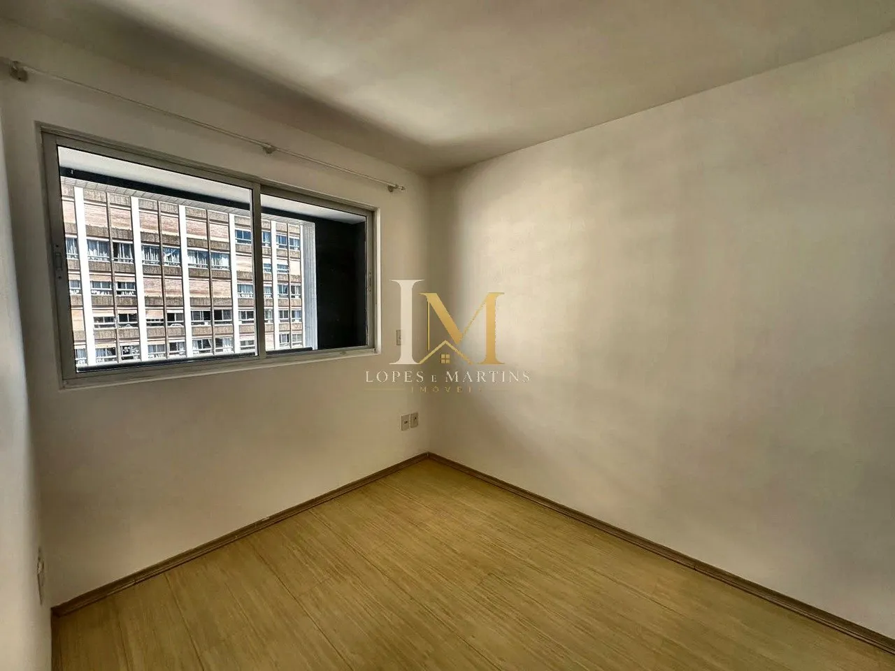 Apartamento, 48 m², com piso de madeira ou laminado — photo 11