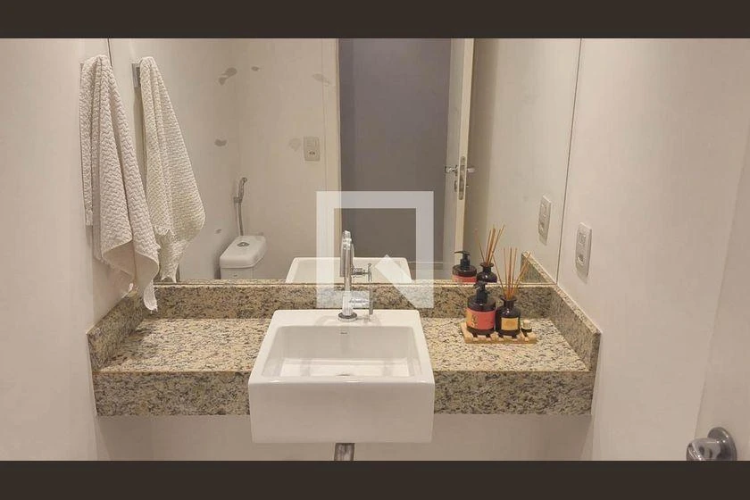 Washing machine in a 3-bedroom apartment, 160 m² — photo 16