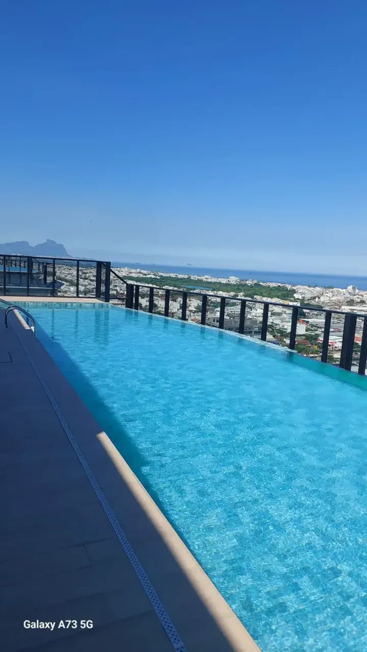 Apartamento com 2 quartos e varanda, cozinha americana