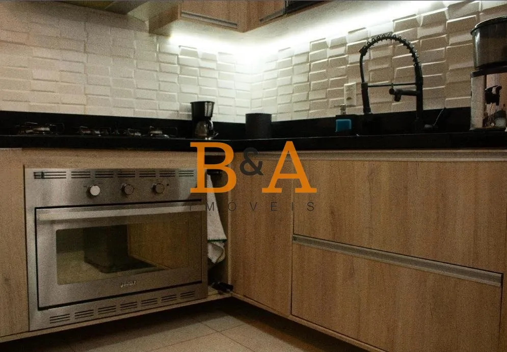 Furnished apartment, 120 m², with a glass-enclosed balcony — photo 11