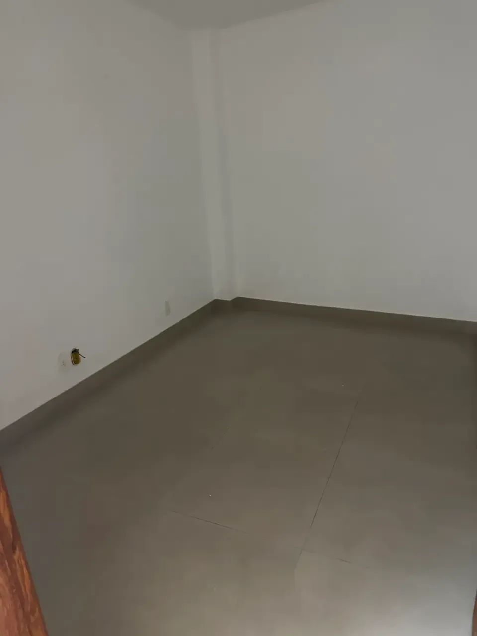 House with no parking, 5 bedrooms and 4 bathrooms — photo 3