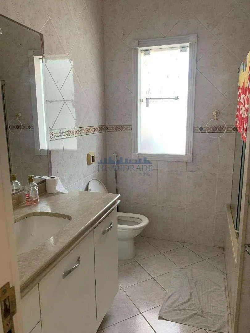 House with 6 en-suite bedrooms and 12 bathrooms — photo 13