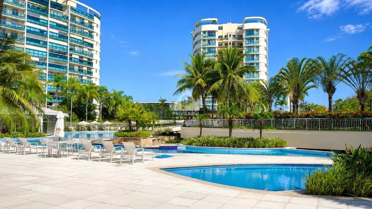 Apartamento mobiliado com 4 quartos e 5 banheiros — photo 13