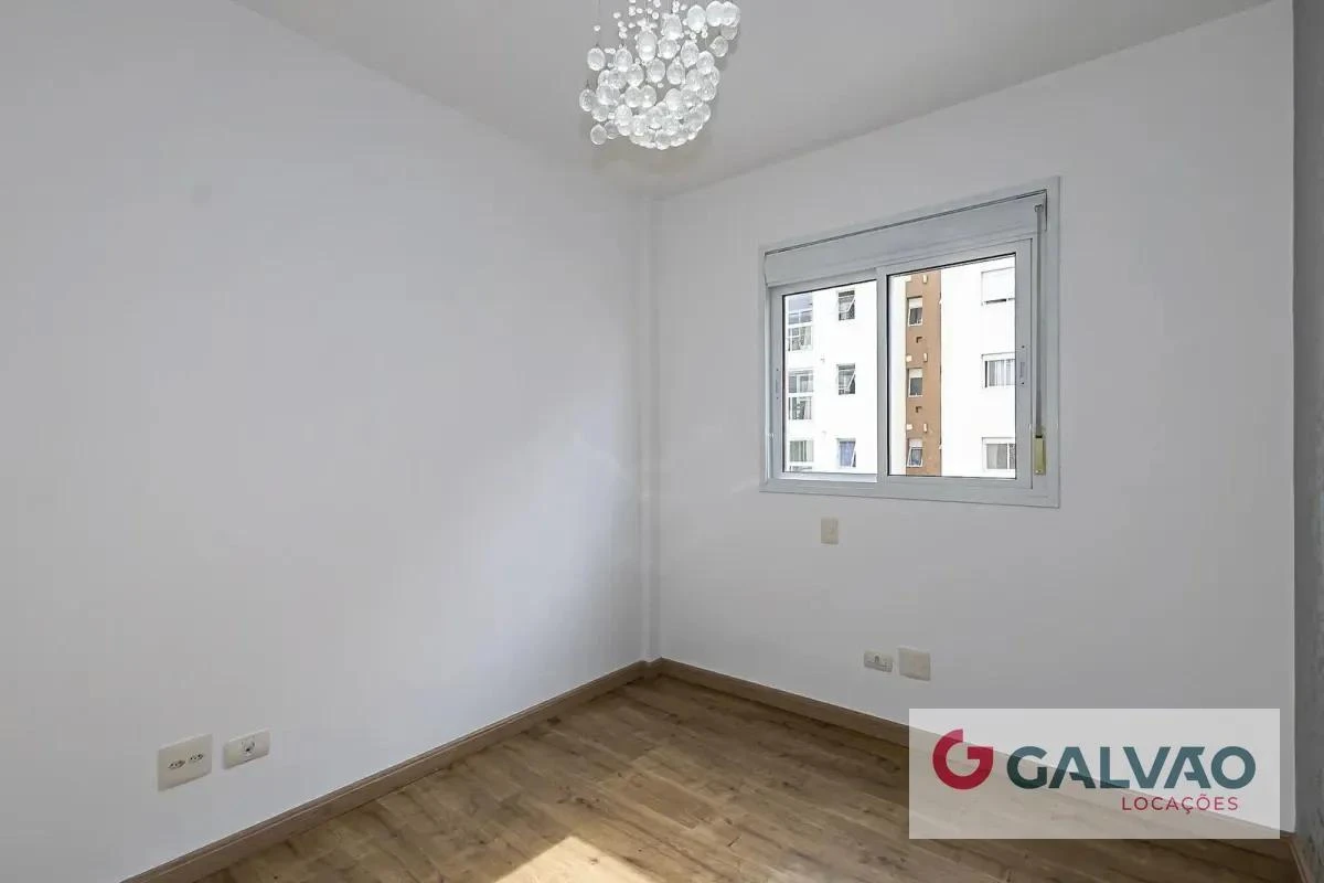 Apartment, 77 m², with wood or laminate floors — photo 22