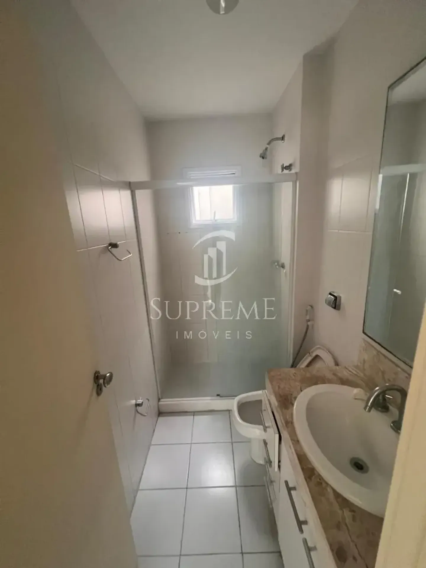 Jacuzzi in a 3-bedroom apartment, 119 m² — photo 19