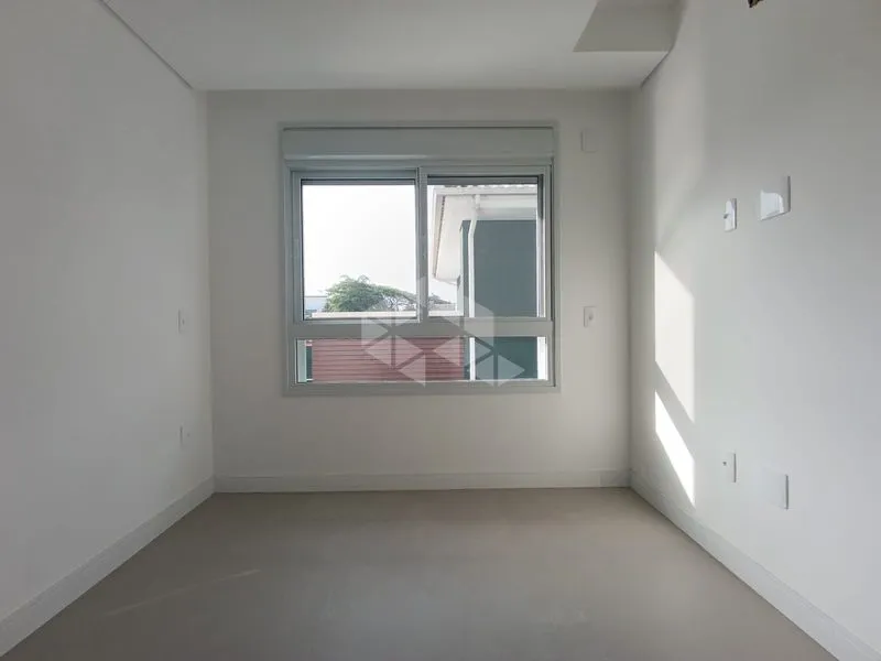 Casa con 4 suites y 184 m²; 2 plazas y balcón — photo 31