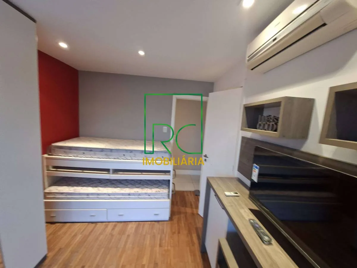 3-suite apartment with enclosed balcony and 115 m² — photo 10