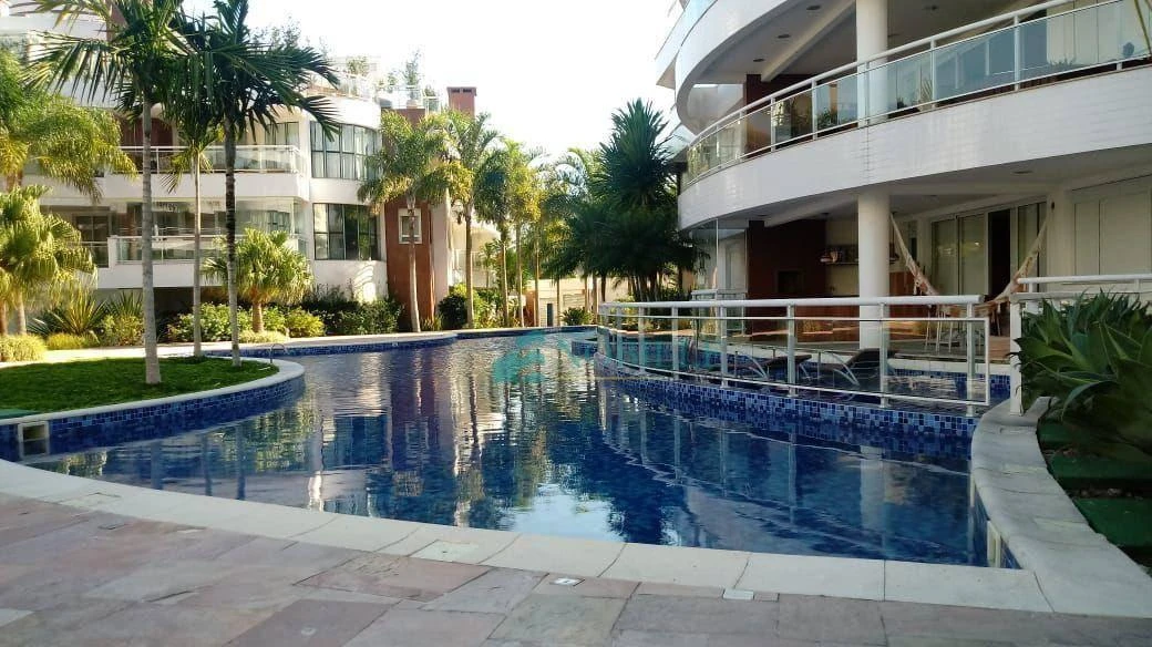 Apartamento mobiliado, 318 m², com janelas do piso ao teto — photo 37