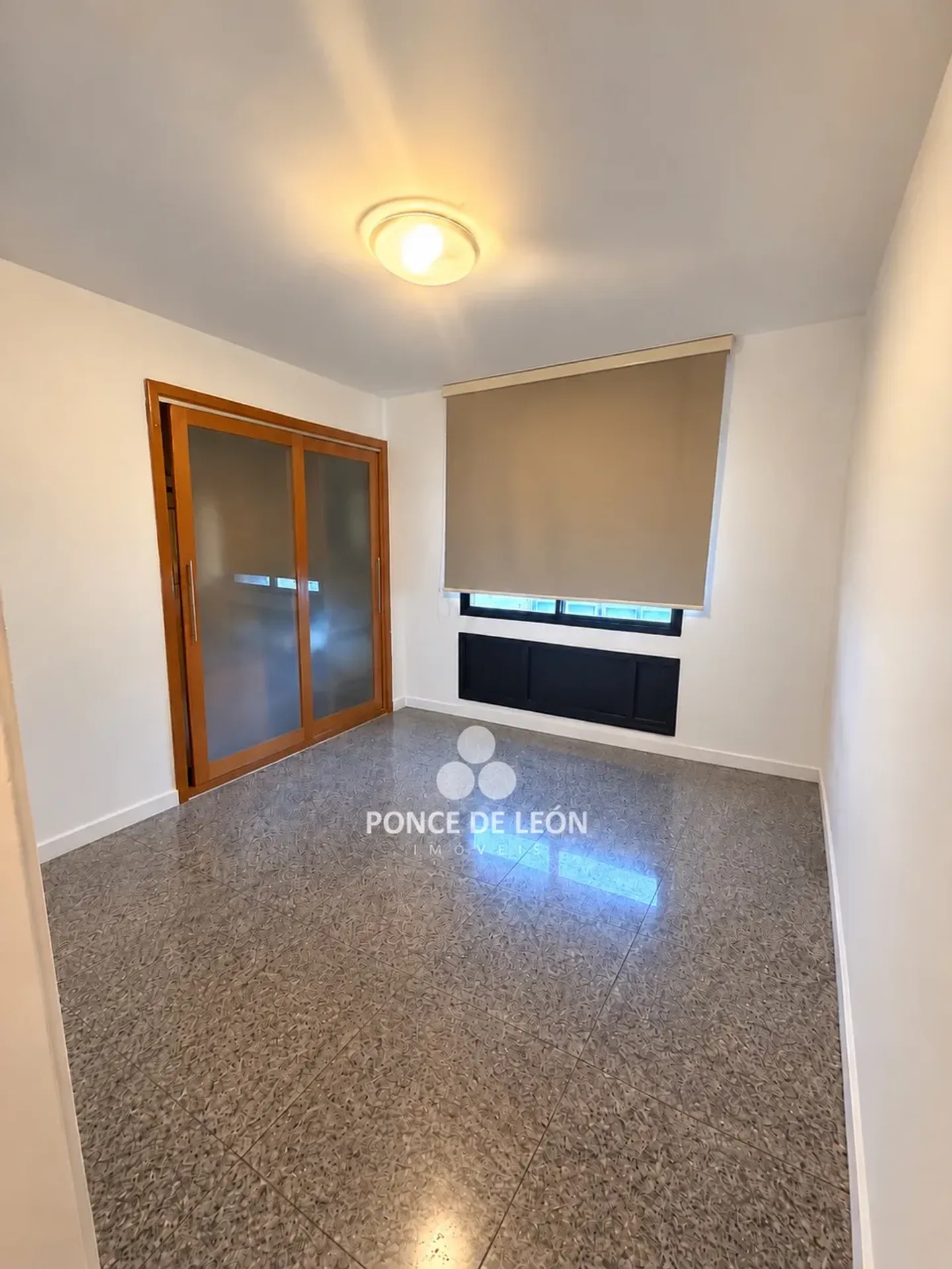 3-bedroom apartment in a building with a sauna — photo 15
