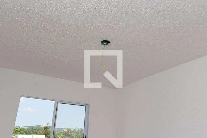 Unfurnished 2-bedroom apartment with 45 m² and wood floors — photo 10
