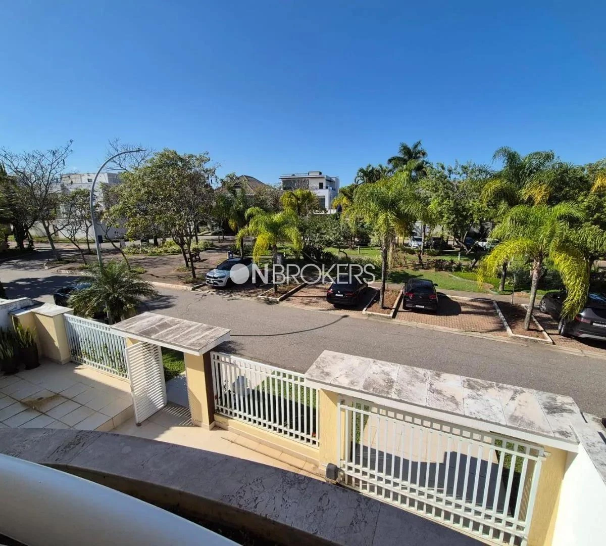 Casa amueblada con 4 suites y 600 m² y 3 plazas — photo 22