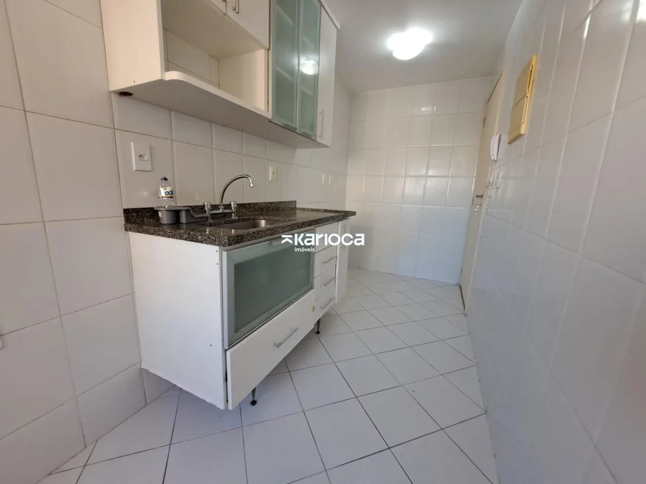Apartamento com 2 quartos e 2 banheiros — photo 2