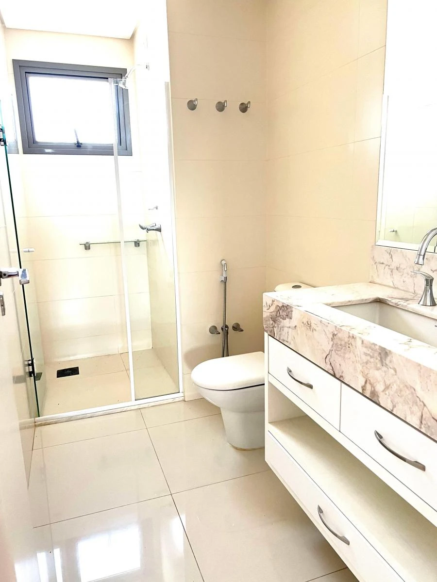 Apartamento de 190 m² con 3 dormitorios y ventanales amplios — photo 30