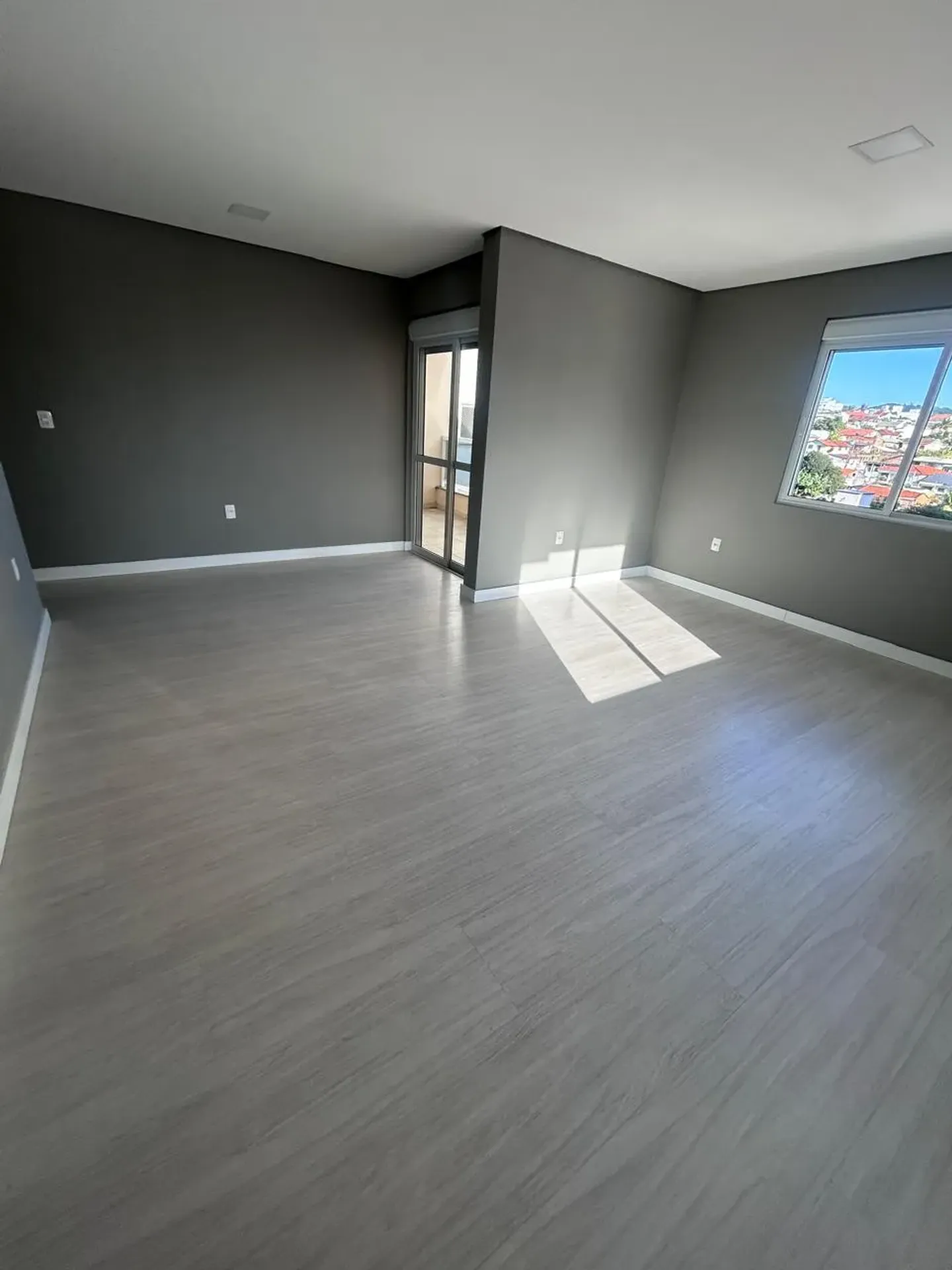 360 m² apartment with 3 bedrooms and 2 parking spots on 5th — photo 4