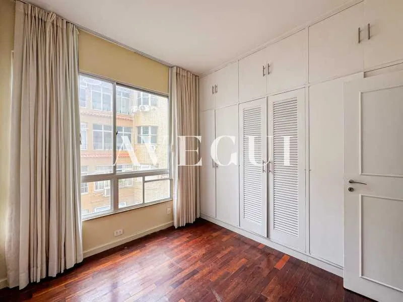 Apartment with 3 bedrooms and 4 bathrooms — photo 12