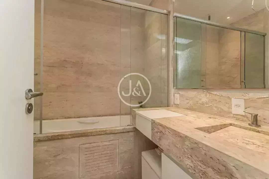 Casa con 5 dormitorios y 5 baños de 700 m² — photo 20