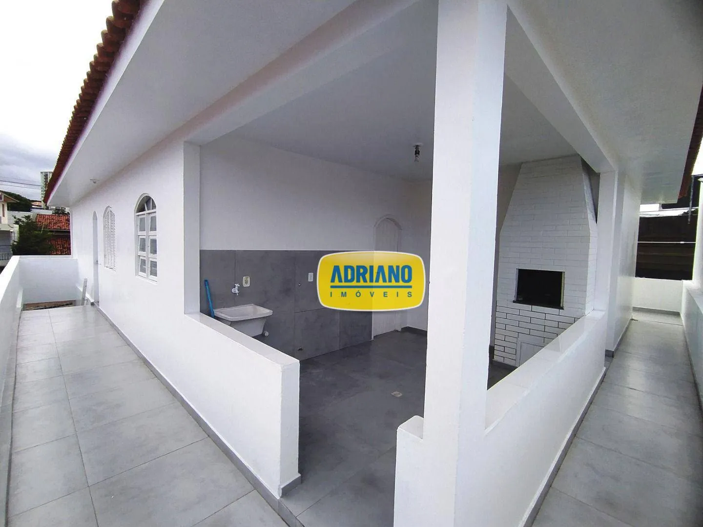 Unfurnished 169 m² home with balcony grill
