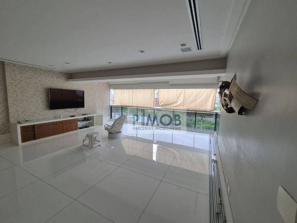 Furnished duplex penthouse with 3 bedrooms and 256 m² — photo 19