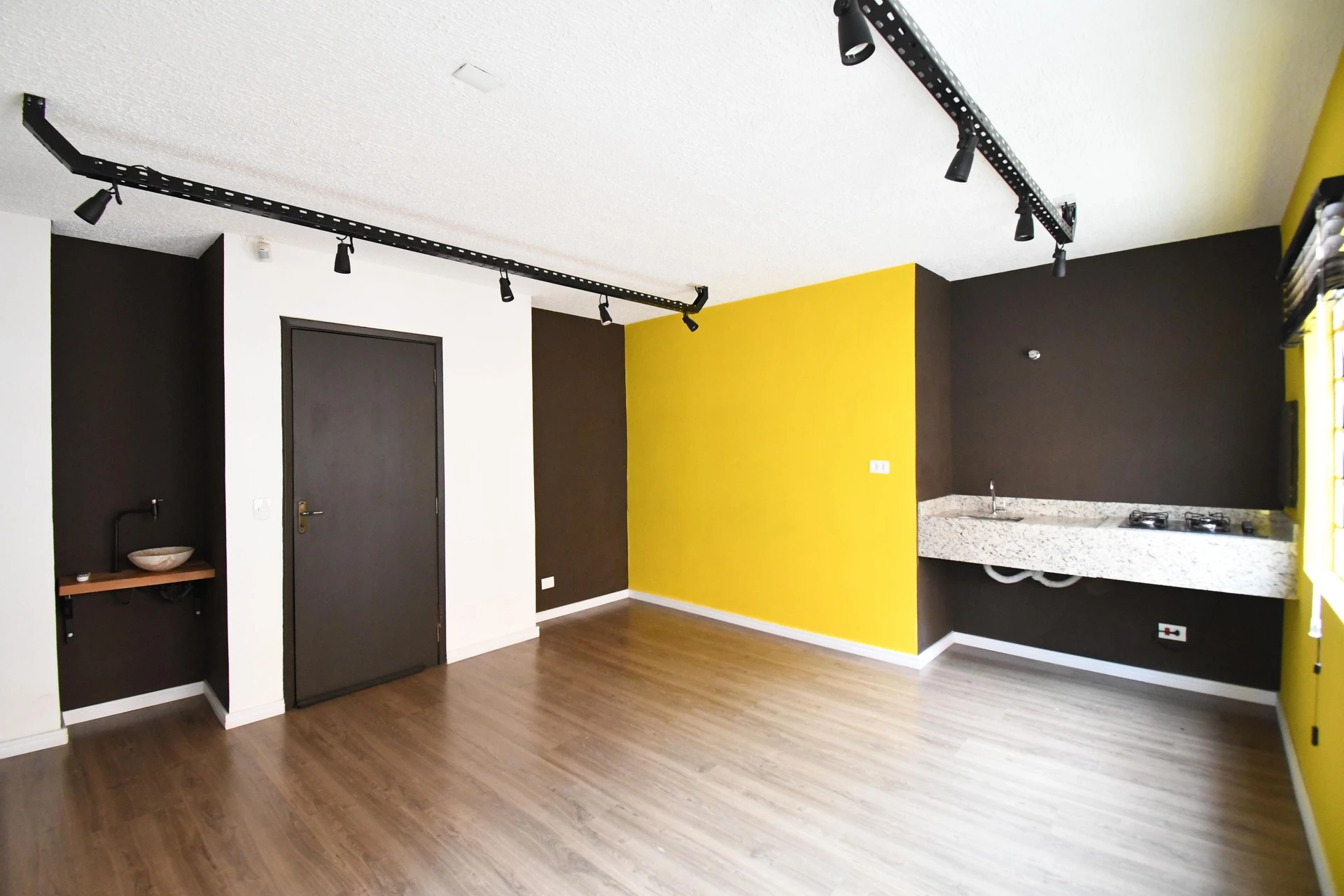 Apartment, 62 m², with a grill on the balcony