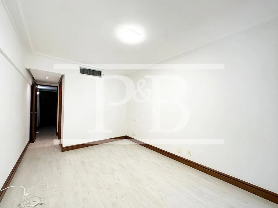 Apartamento com 4 dormitórios, 4 banheiros e varanda — photo 33