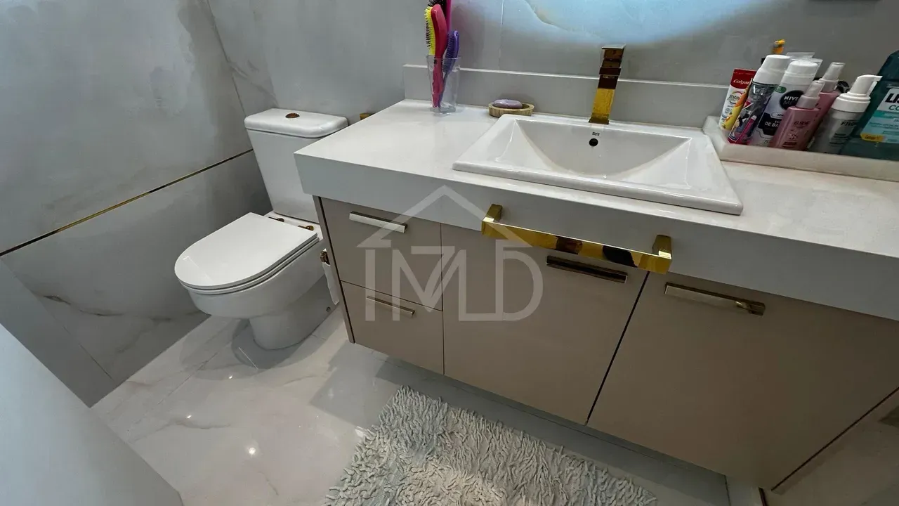 Furnished house with 4 bedrooms and 5 baths, 400 m² — photo 14