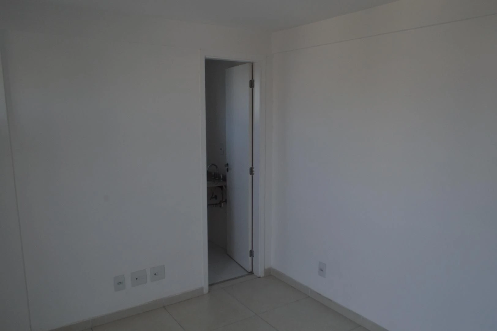 Apartment for rent with 4 bedrooms, 4 bathrooms and parking — photo 21