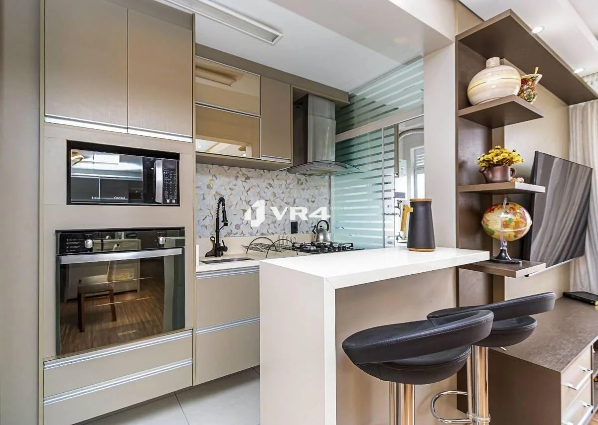 Furnished 3-bedroom apartment with open-plan kitchen — photo 2