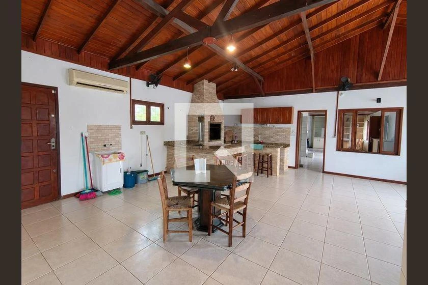 Furnished house, 270 m², with a grill on the balcony — photo 25