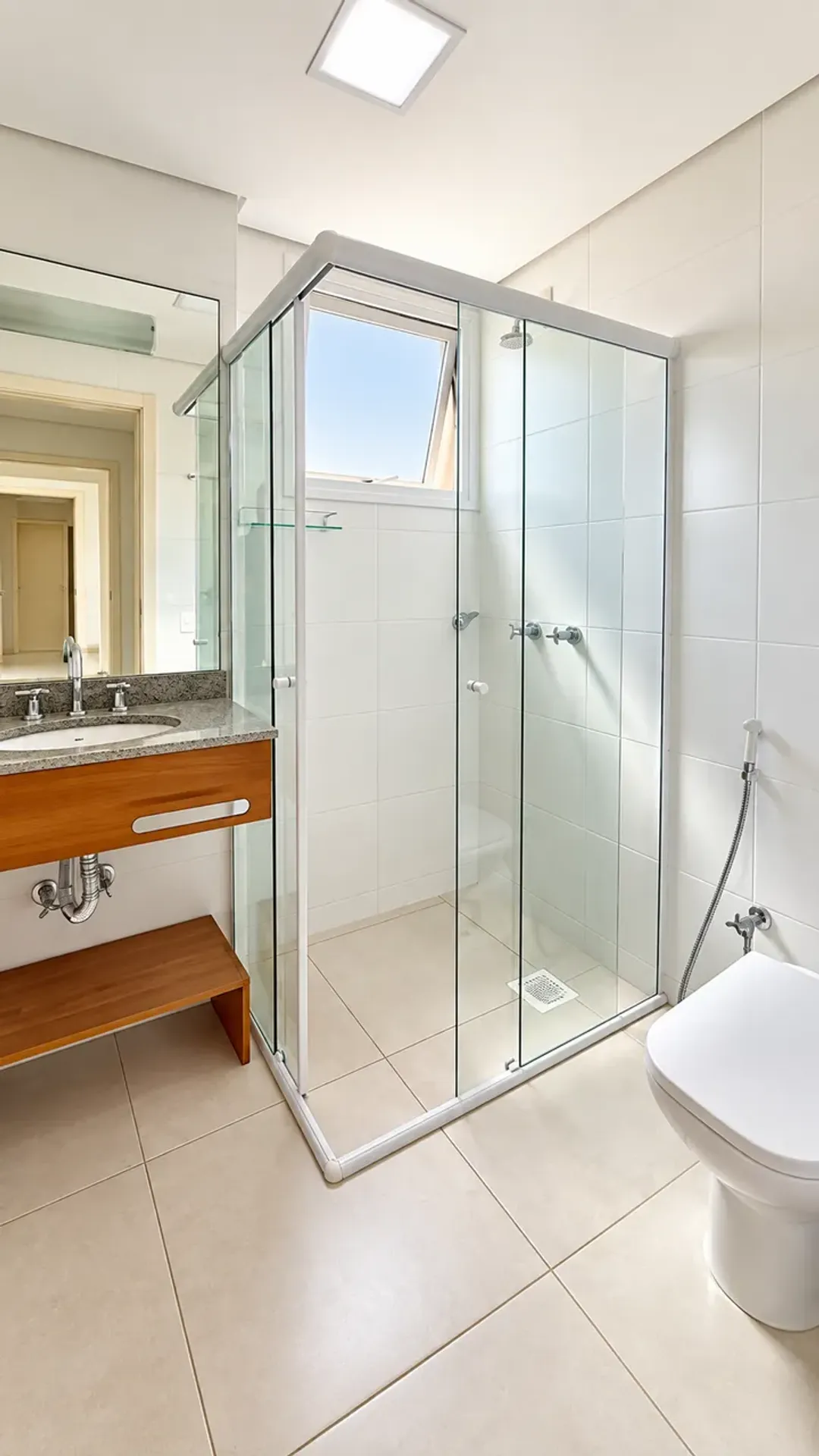 3-bedroom apartment in a building with a sauna — photo 14