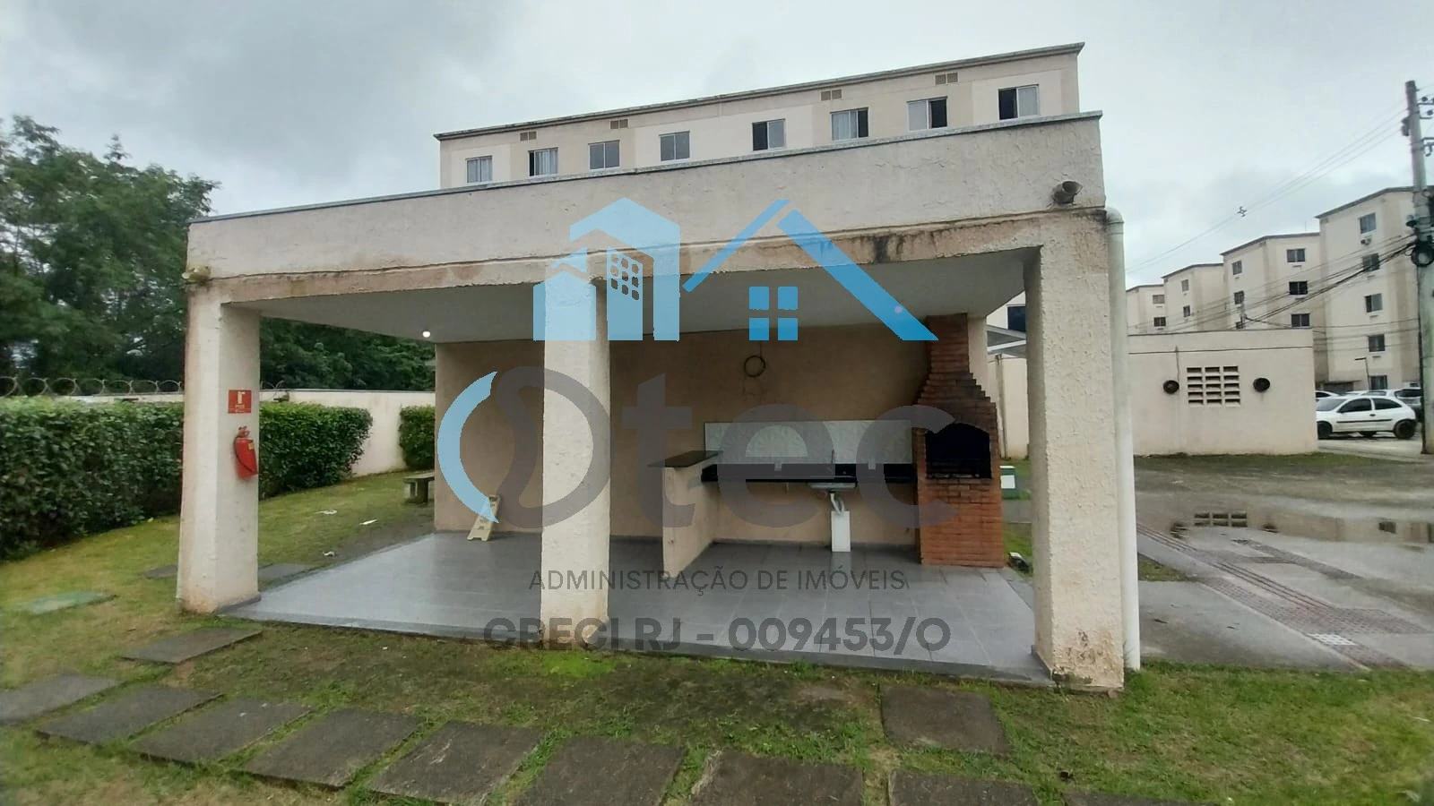 2-bedroom apartment in a building with a gym — photo 17