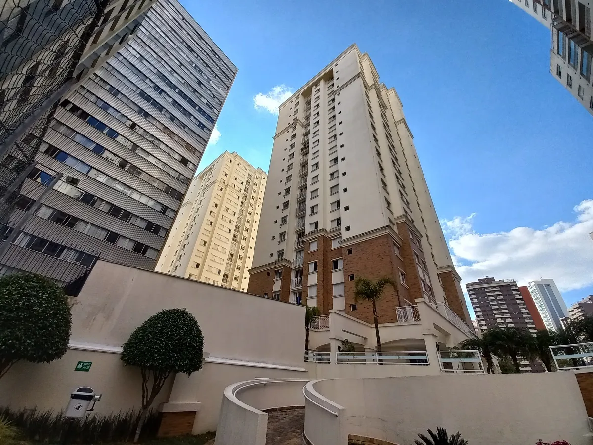 104 m² apartment with 2 bedrooms and 2 bathrooms — photo 4