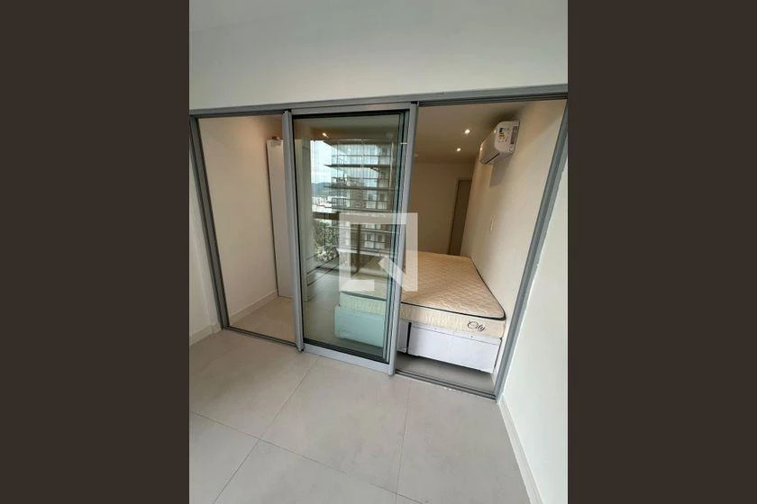 Apartamento de 2 quartos com máquina de lavar — photo 8