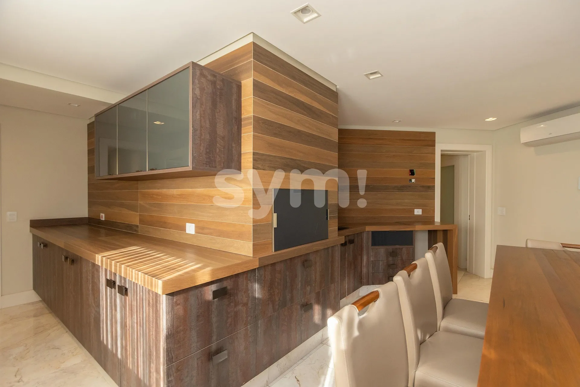 Квартира 442 м² з каміном та панорамними вікнами — photo 35