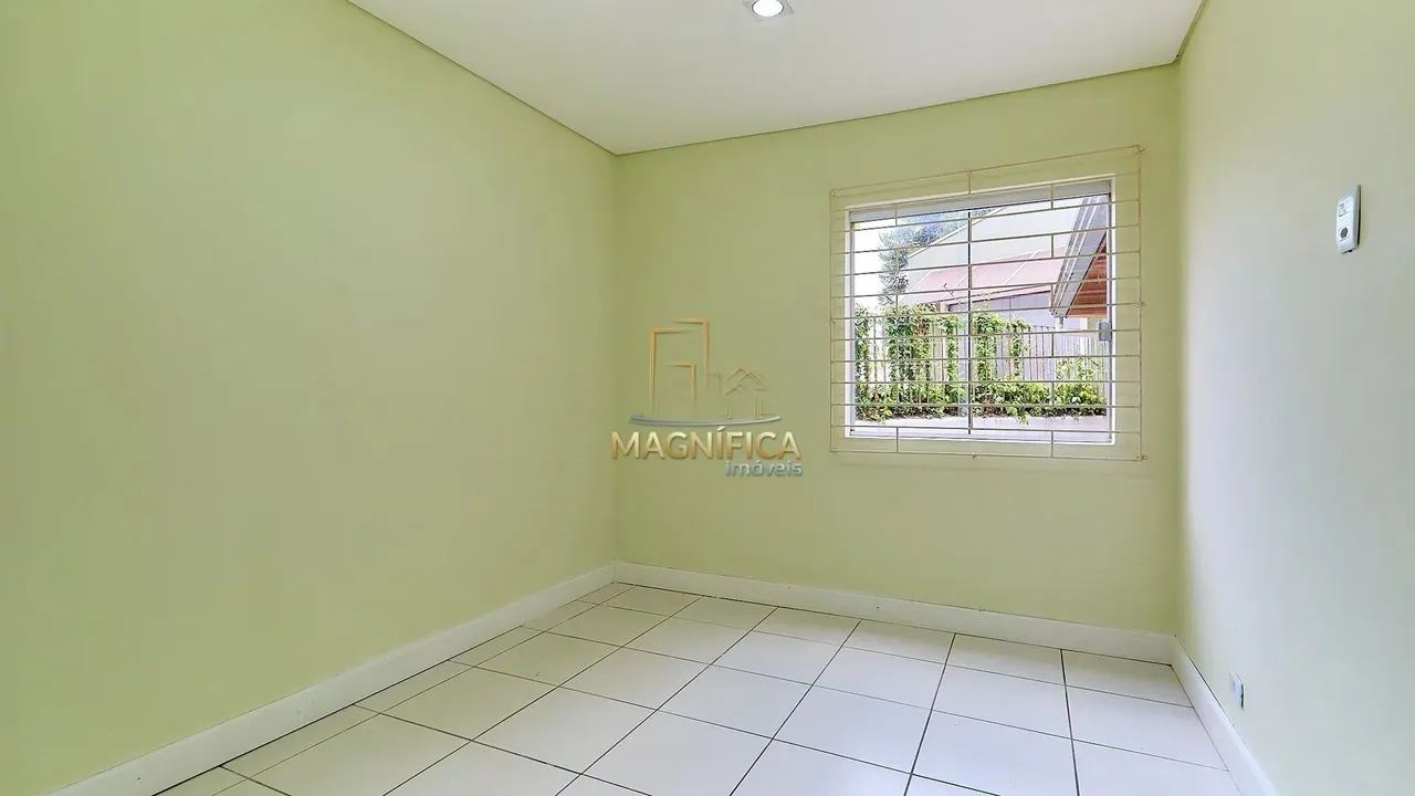 House with 5 bedrooms and 3 bathrooms, plus 2 parking — photo 12