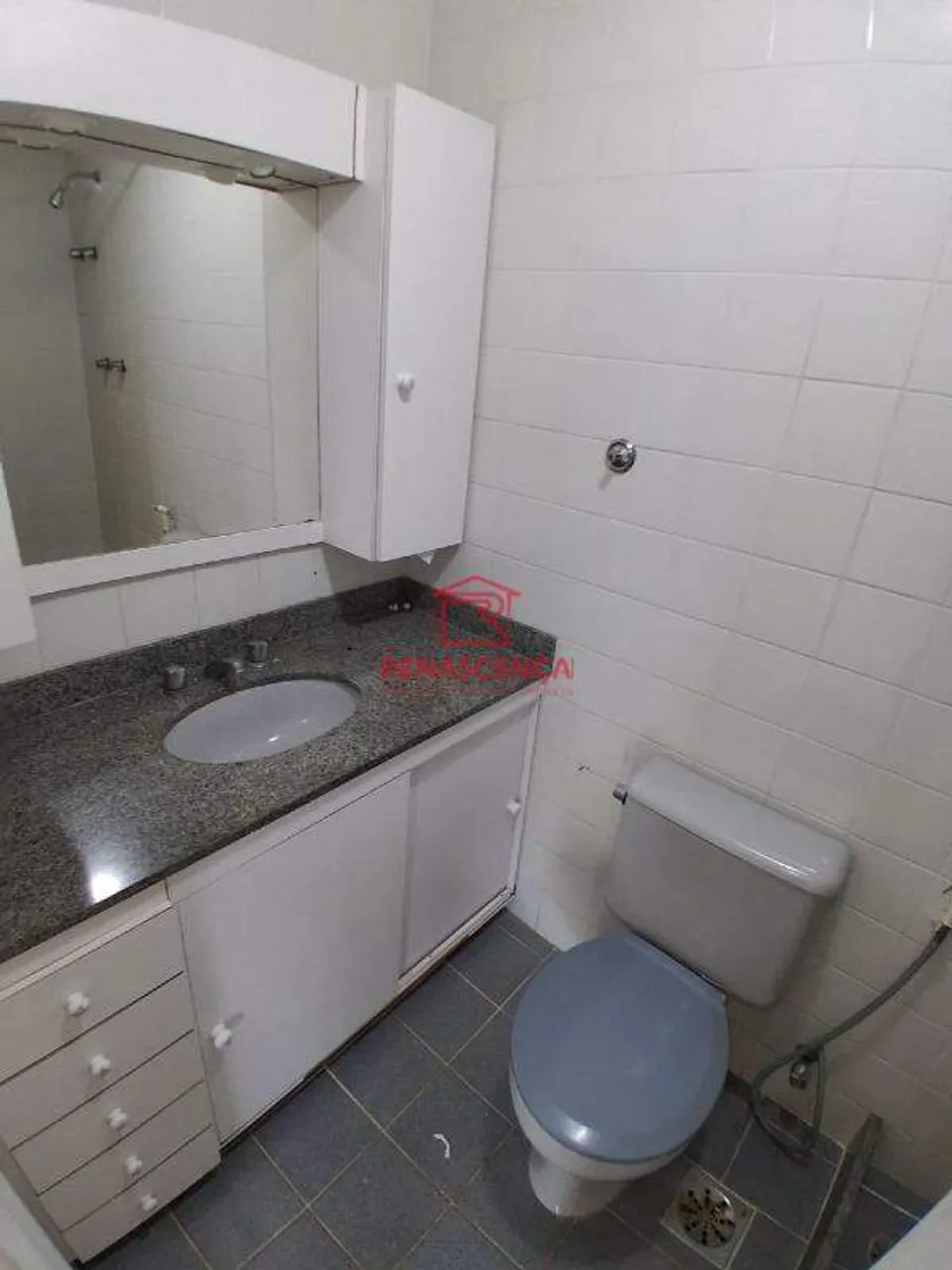 2-bedroom apartment with balcony and 1 parking spot — photo 5