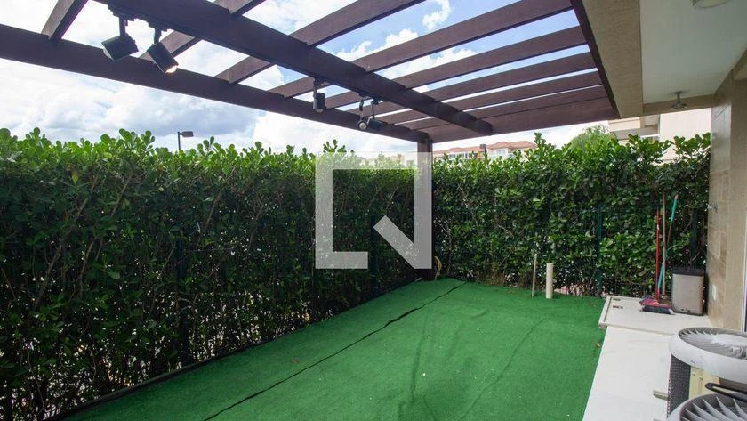 Furnished house, 118 m², with a glass-enclosed balcony — photo 4