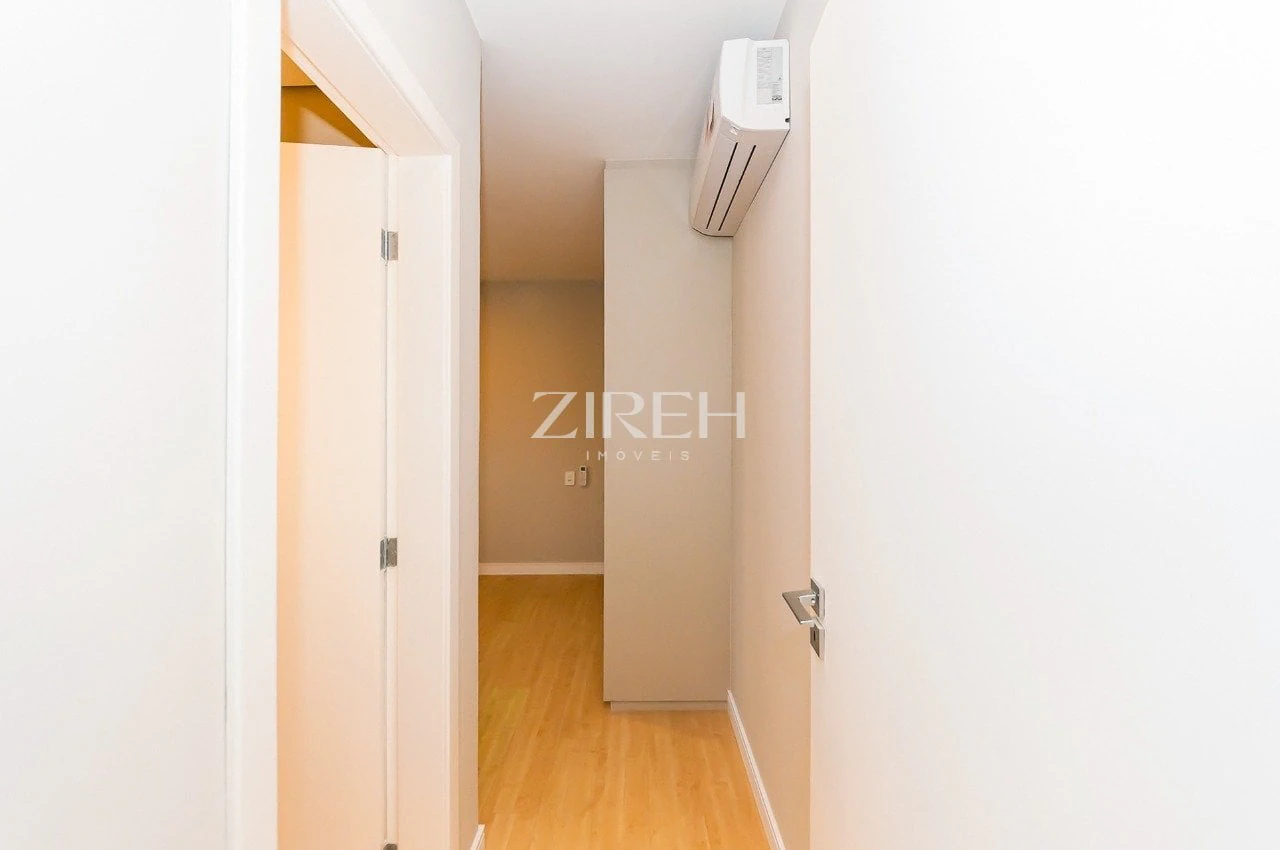 3-bedroom apartment with a private BBQ area — photo 22