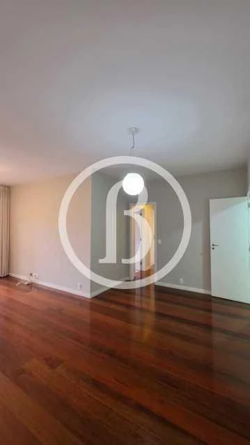 Apartamento de 130 m² com 3 quartos e varanda — photo 9