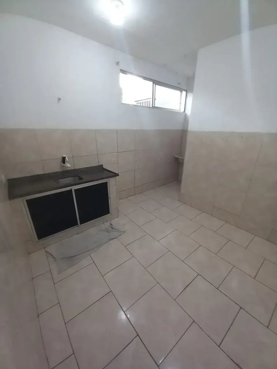 Unfurnished 70 m² apartment with 2 bedrooms and balcony — photo 2