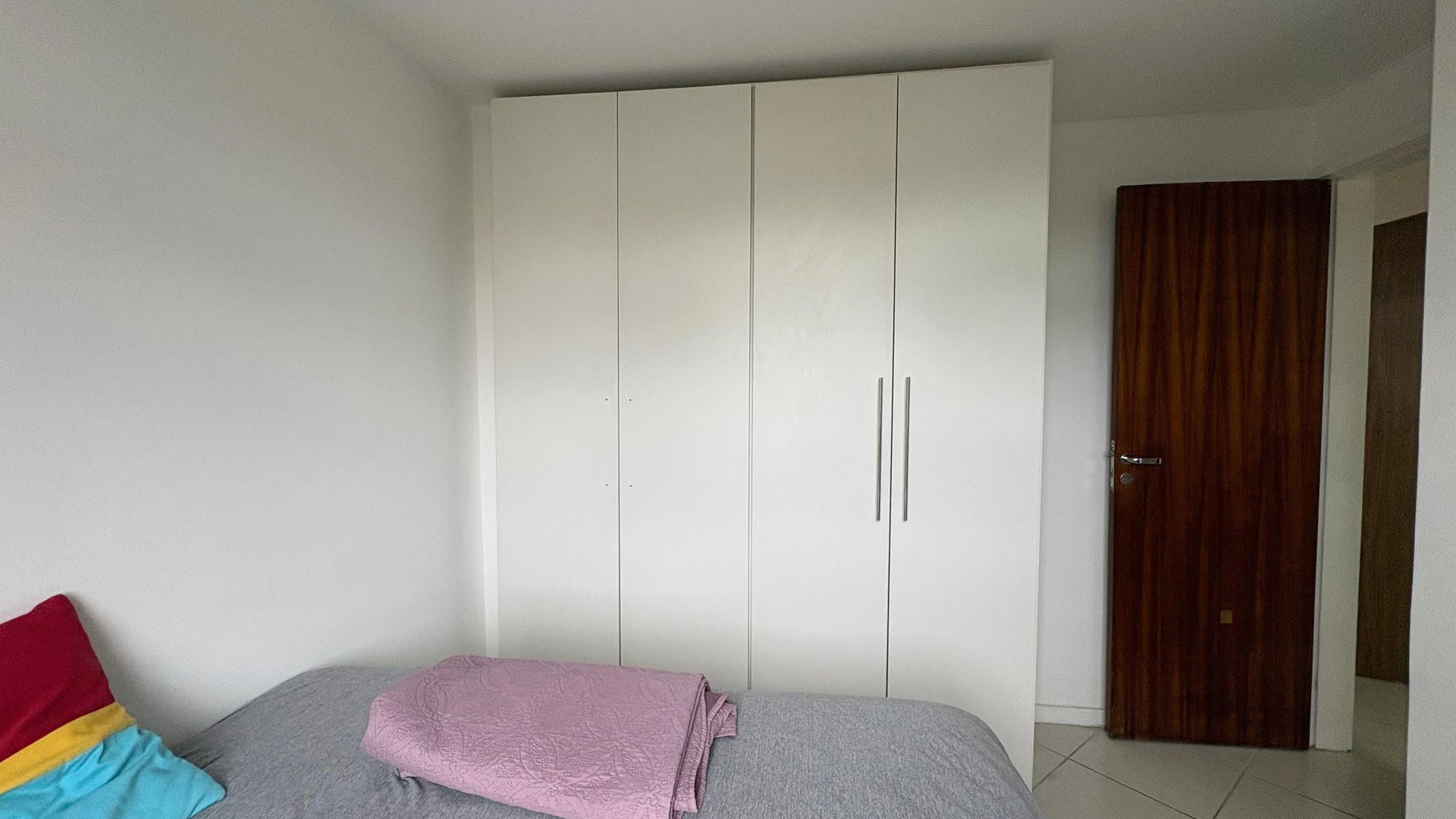Furnished apartment, 114 m², with a jacuzzi — photo 53