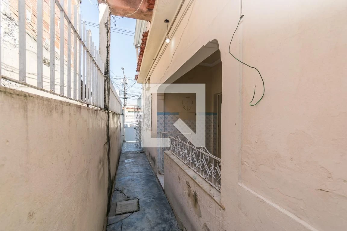 Casa para locação com 3 quartos, 2 banheiros e 1 vaga — photo 3