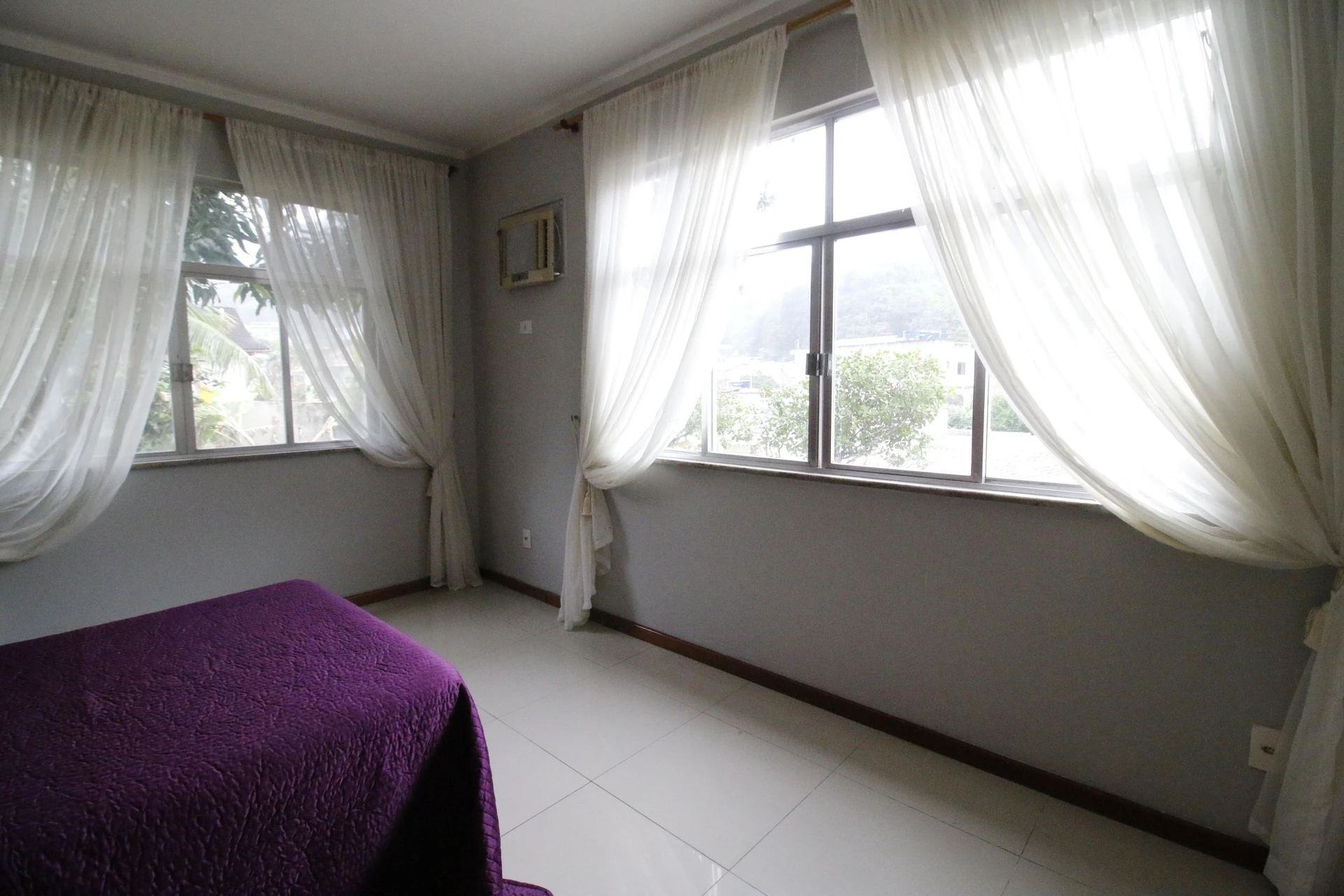 Condo house with 4 bedrooms and 2 en-suites, 3 parking — photo 7