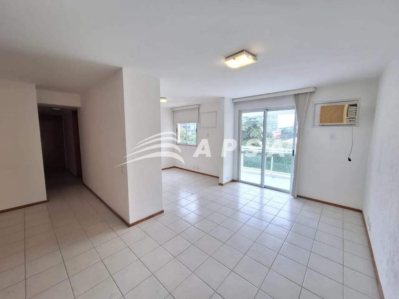 Unfurnished apartment with 2 bedrooms and home office — photo 17