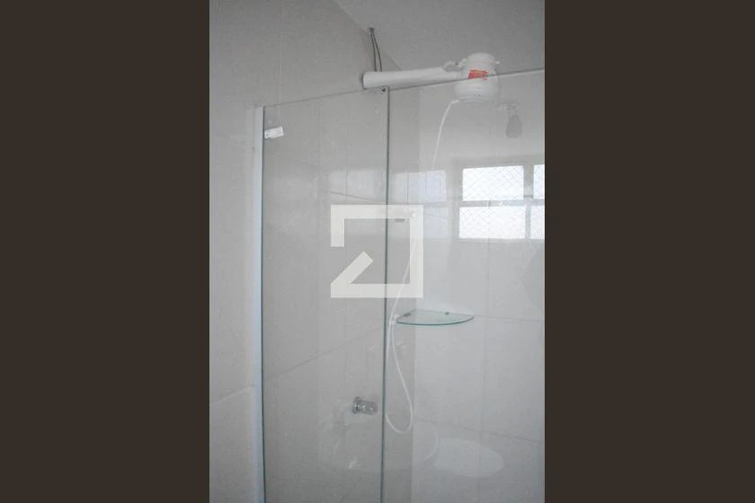 Wood or laminate floors in a 3-bedroom apartment, 133 m² — photo 6