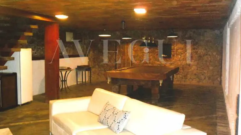 Furnished house, 485 m², with a bathtub — photo 17