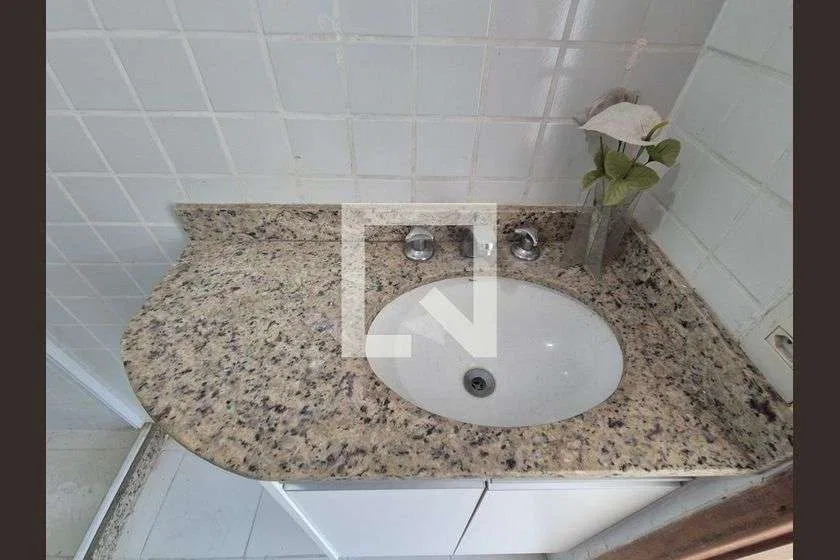 Casa em condomínio com 4 suítes e 220 m² — photo 3