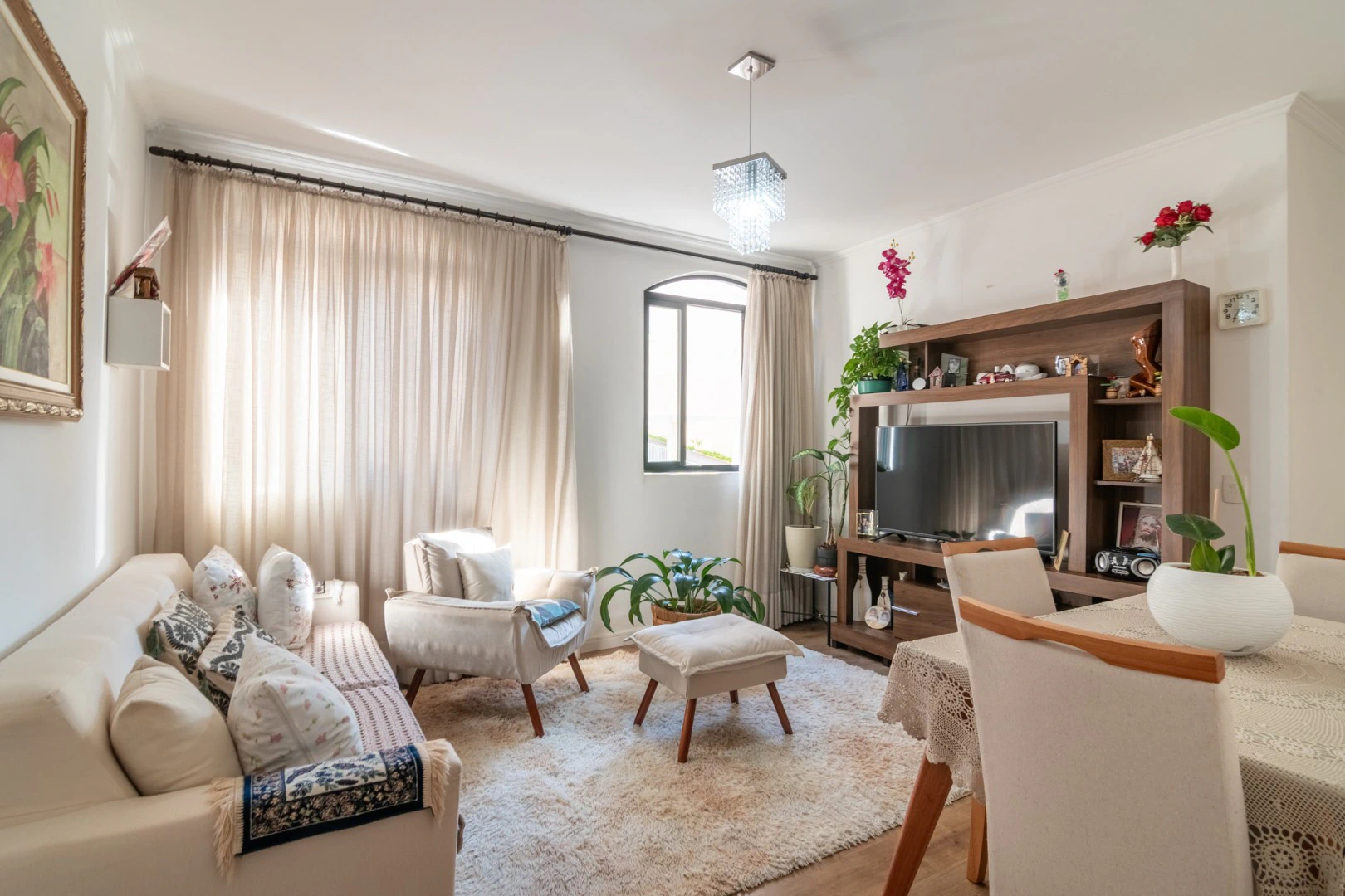 3-bedroom apartment with 2 parking spaces